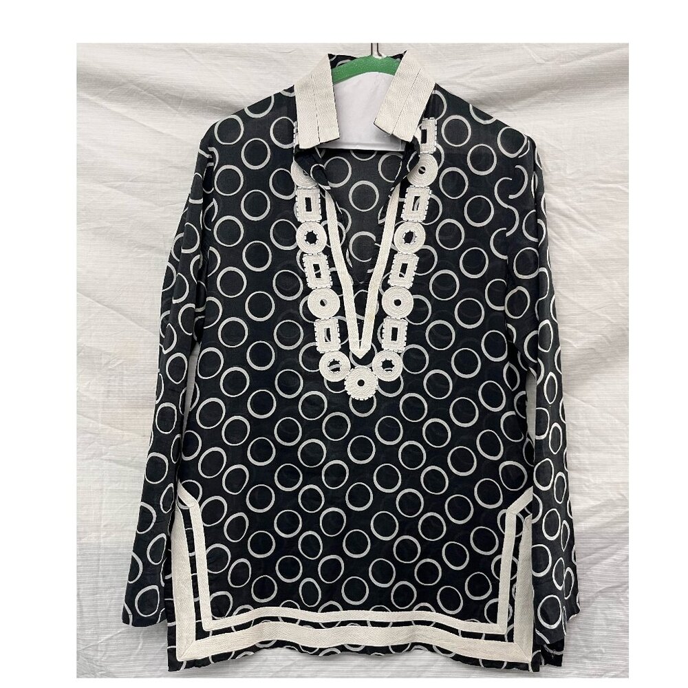 Michael Kors Women’s Black & White Embroidered Sequin Tunic Top. Size Small S